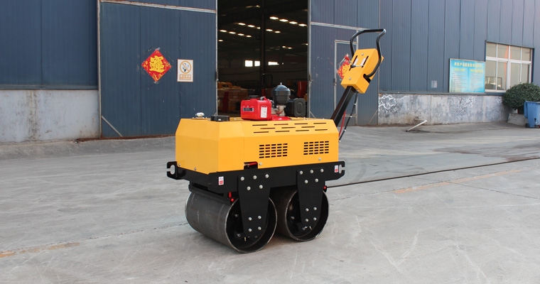 手扶双轮小型压路机控制装置包括哪些？